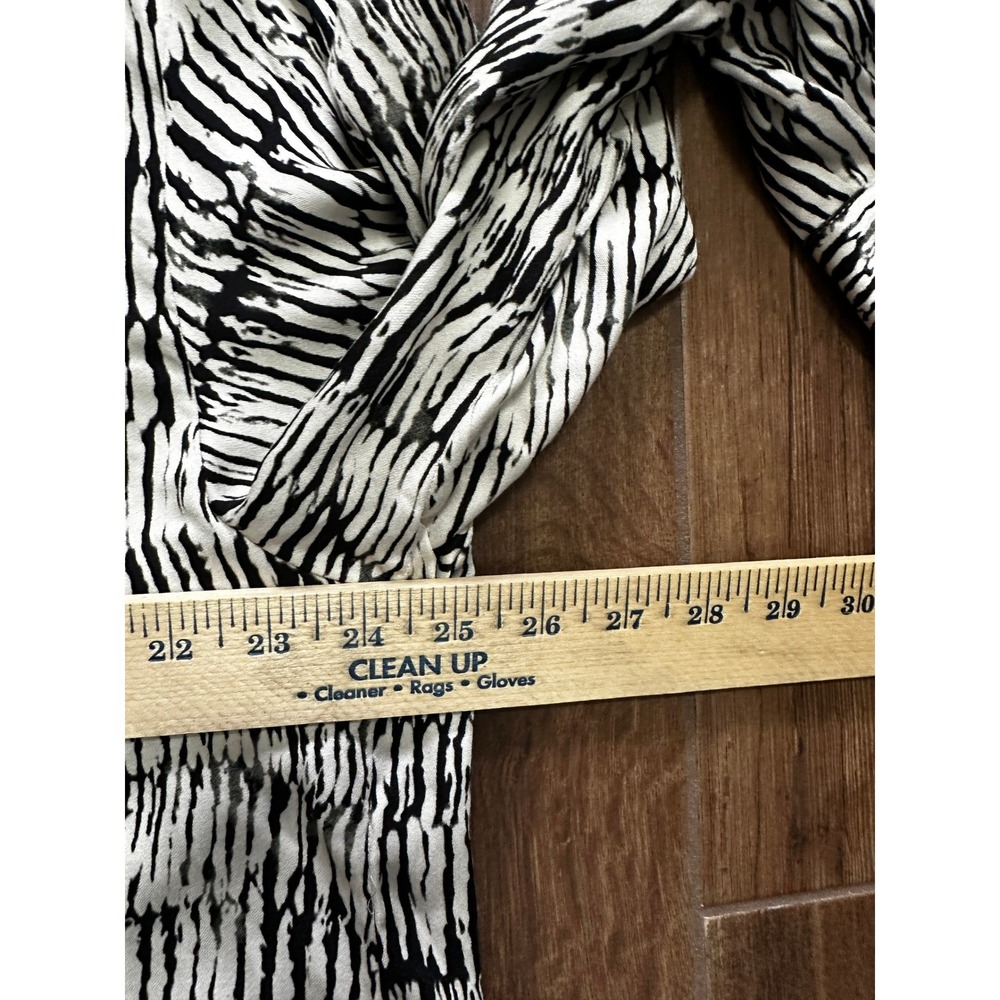 The Korner Black White Abstract Stripe Button Down Blouse XL T25219112 Viscose - Picture 5 of 6